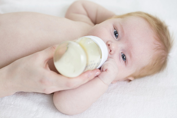 寶寶喂養,沖奶粉方法