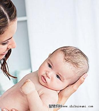 如何觀察新生兒的皮膚