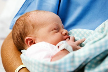 新生兒護理的臉部護理知識