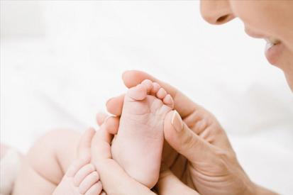 新媽媽護理早產兒的方法