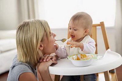 父母給嬰幼兒養胃的方法