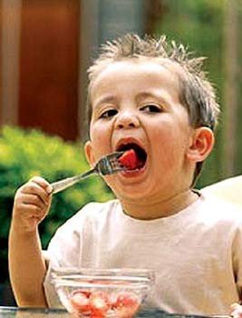 孩子牙齒變黃要少吃的食物