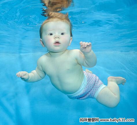 新生嬰兒該不該游泳？