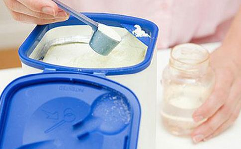 怎麼給寶寶沖奶粉 如何給寶寶沖奶粉 寶寶沖奶粉