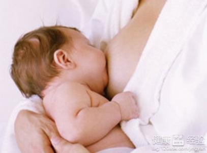 新生兒吃初乳的好處