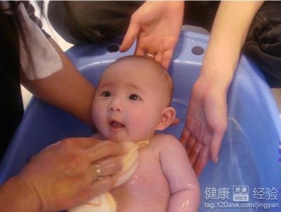 新生兒濕疹該怎麼處理？
