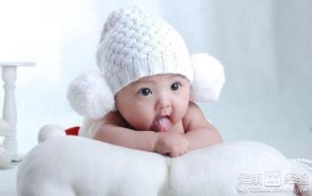 嬰兒伸舌是否屬於病了