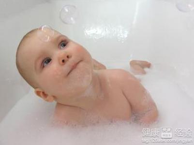 如何正確清洗男寶寶的私處呢？
