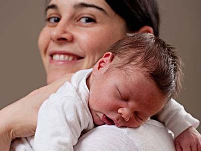 6個月寶寶吐奶正常嗎？吐奶如何護理