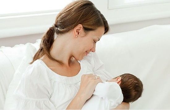 為什麼新生兒總翻白眼？寶寶翻白眼該怎麼辦？